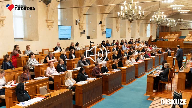 Konference Zajištění kvalitní péče doma: podmínky efektivní spolupráce pečovatelských služeb a neformálně pečujících - diskuze